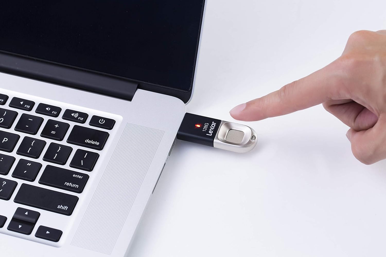 Lexar Jump Drive F35 USB 3.0 Flash Drive with Fingerprint 128GB 150MB/s read and 60MB/s write Lexar Jump Drive F35 USB 3.0 Flash Drive with Fingerprint 128GB 150MB/s read and 60MB/s write